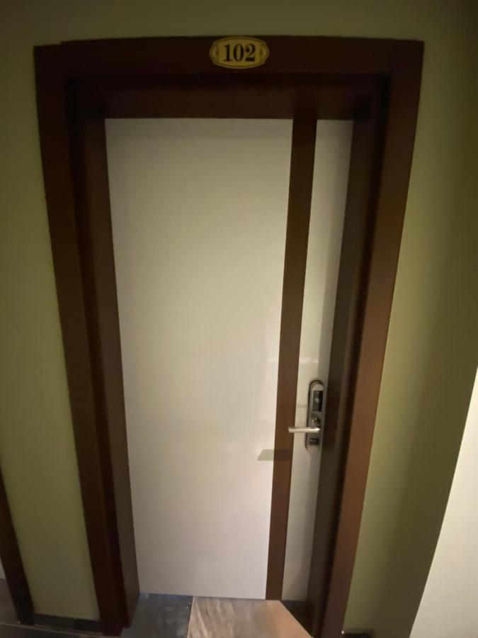Hotel Kolonja'S Дебар Екстер'єр фото