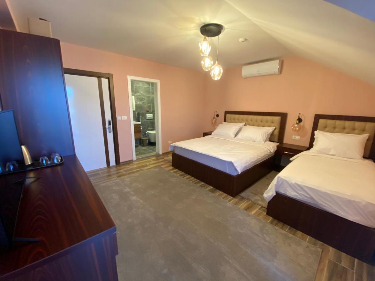 Hotel Kolonja'S Дебар Екстер'єр фото