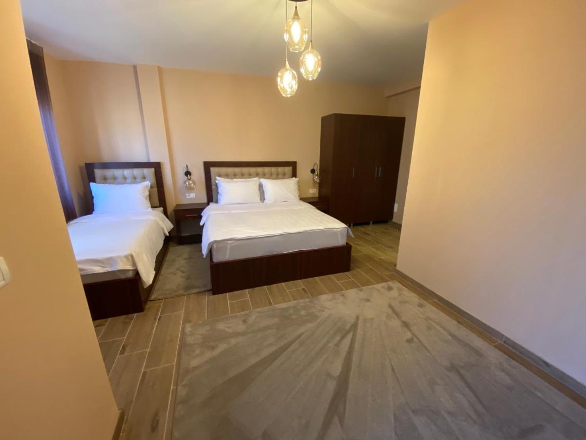 Hotel Kolonja'S Дебар Екстер'єр фото