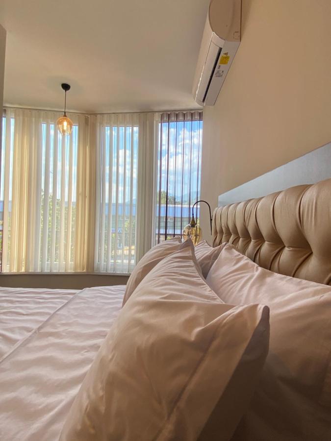 Hotel Kolonja'S Дебар Екстер'єр фото