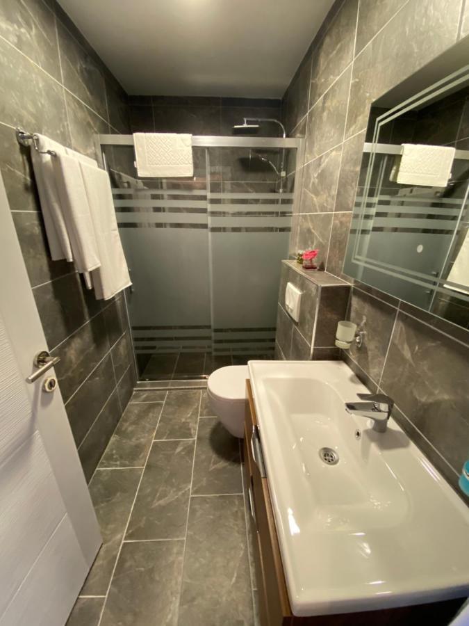 Hotel Kolonja'S Дебар Екстер'єр фото