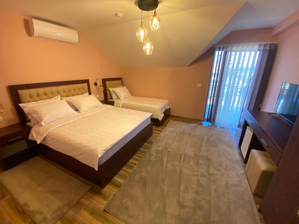 Hotel Kolonja'S Дебар Екстер'єр фото