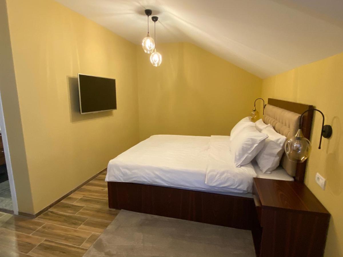 Hotel Kolonja'S Дебар Екстер'єр фото